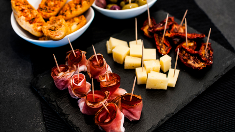 Creating the Perfect Italian Aperitivo at Home: Essentials for a Delightful Gathering