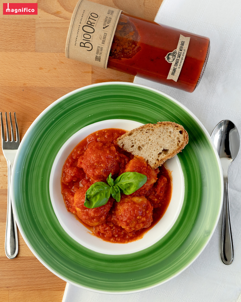 Organic Tomato Sauce with Basil 19.40 Oz - Magnifico Food